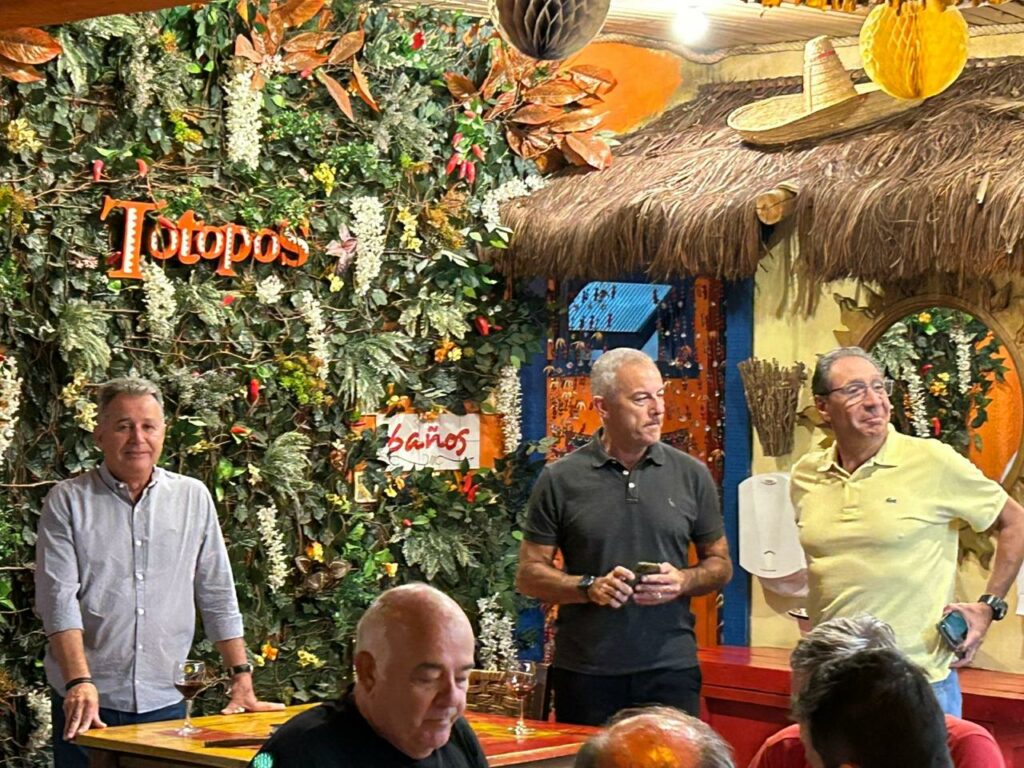 Clube da Bolinha - Totopos - Reitor